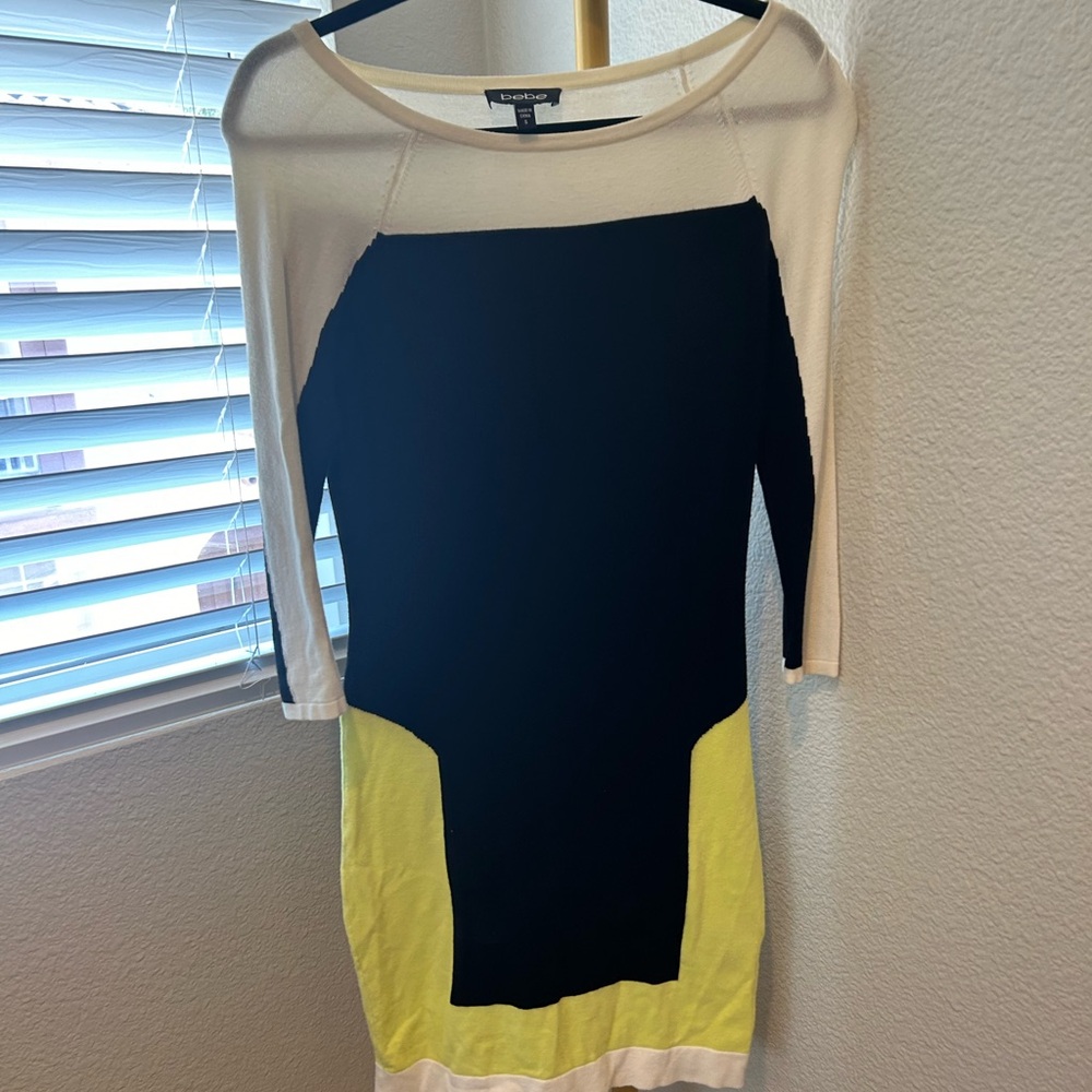 Bebe Sweater Dress Black, White and Yellow in size Small